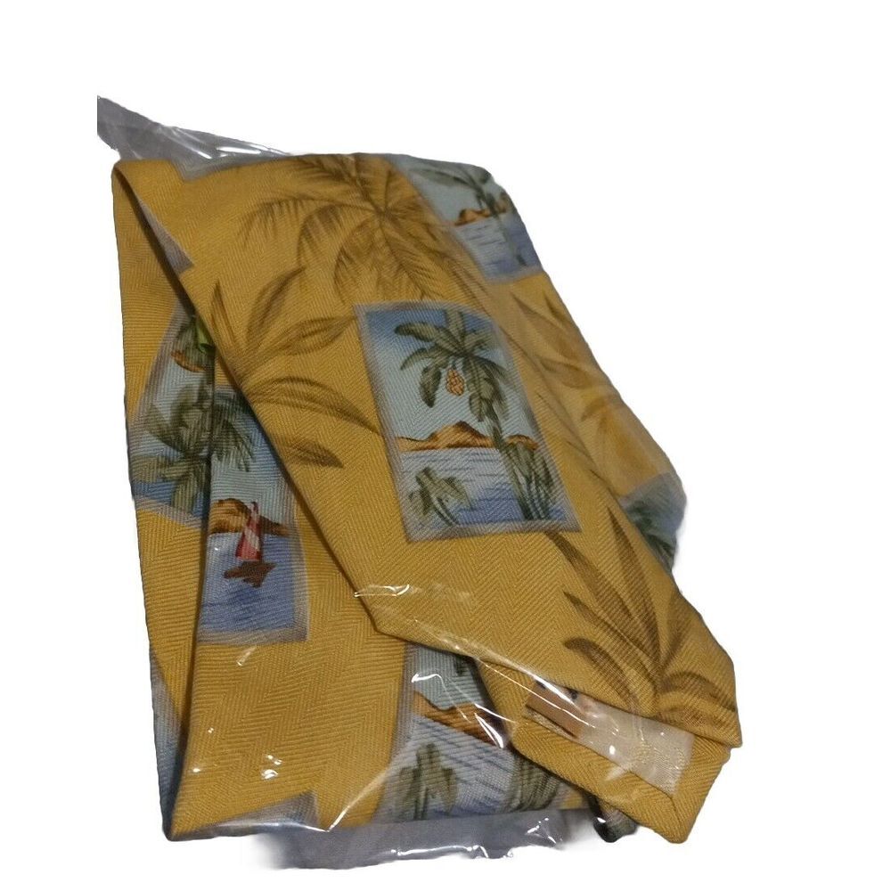 Tommy Bahama Neck Tie Men's Polyester‎ Silk Logo - Picture 2 of 3